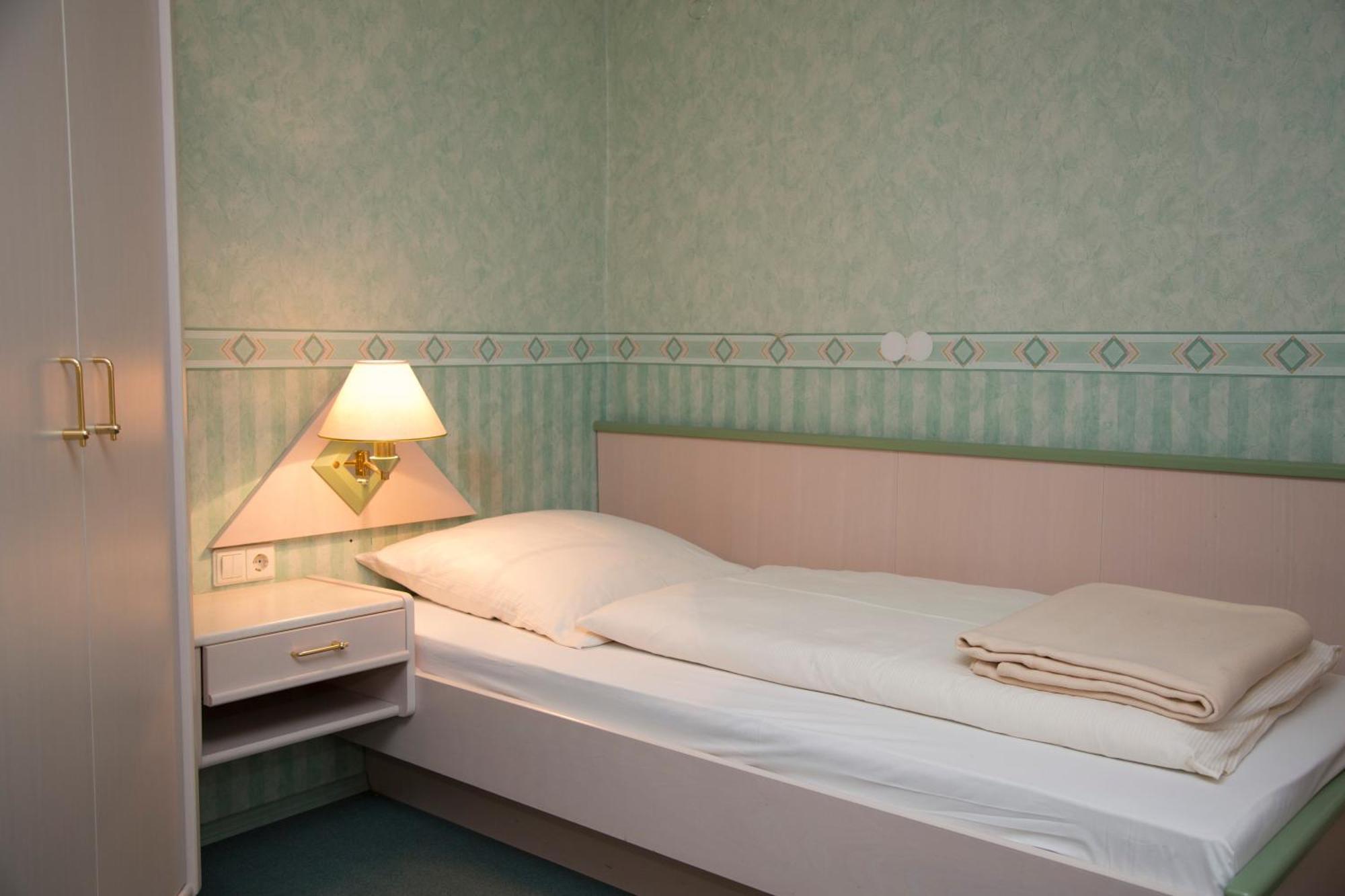 Hotel Garni Promenade Вайсенгорн Номер фото