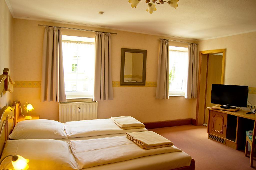 Hotel Garni Promenade Вайсенгорн Екстер'єр фото